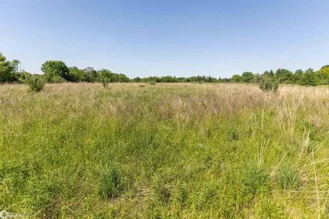 Tbd Washington Road West Burlington IA 52655