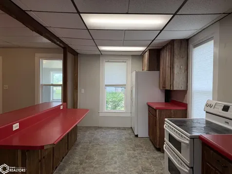 615 Woodlawn Street Traer IA 50675