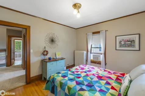221 7th Street NW Mason City IA 50401