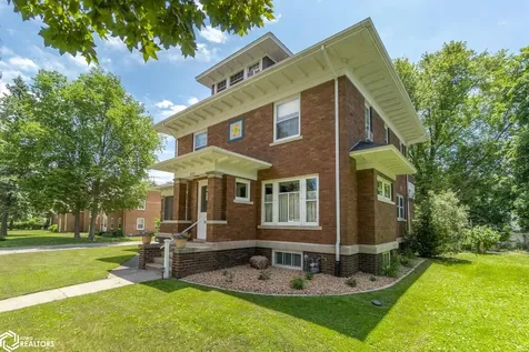 221 7th Street NW Mason City IA 50401