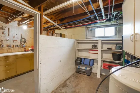 221 7th Street NW Mason City IA 50401