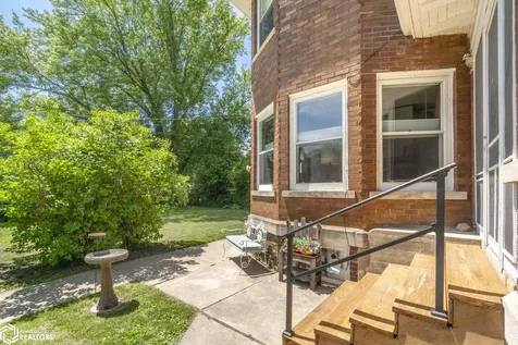 221 7th Street NW Mason City IA 50401