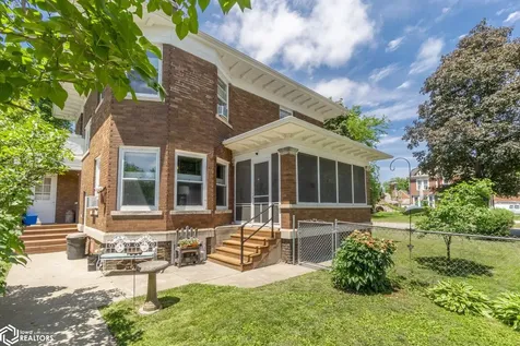 221 7th Street NW Mason City IA 50401