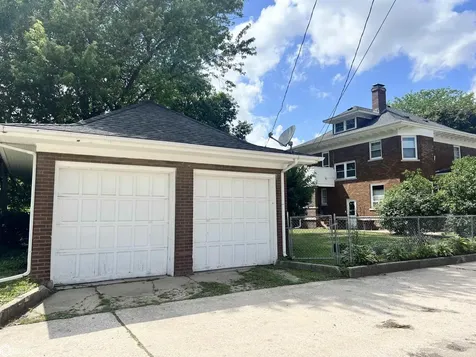 221 7th Street NW Mason City IA 50401