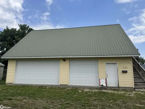 1437 Swanson Street Ottumwa IA 52501