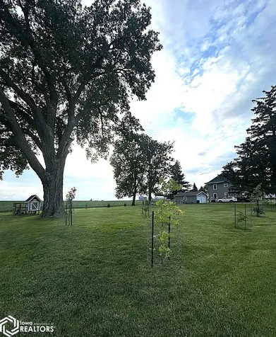 334 17th Street Ackley IA 50601