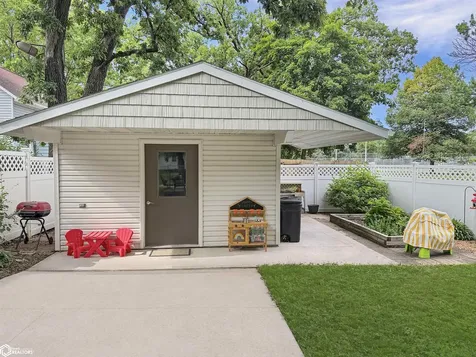 116 Mildred Avenue Iowa Falls IA 50126