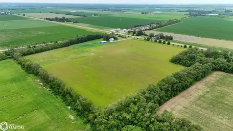 604 S Todds Ferry Conesville IA 52739
