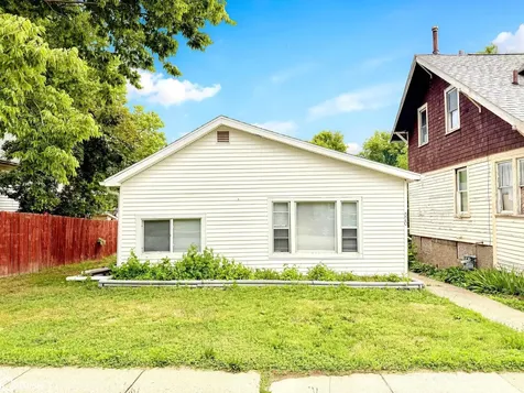 520 S 9th Street Burlington IA 52601