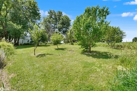 2763 220th Street Fairfield IA 52556