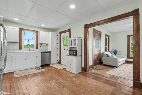 2763 220th Street Fairfield IA 52556
