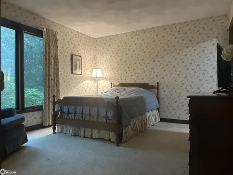 12264 Irish Ridge Road Burlington IA 52601