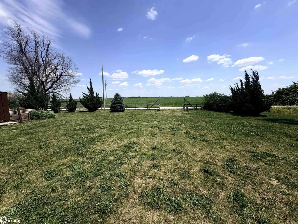 1356 Hemlock Avenue Packwood IA 52580