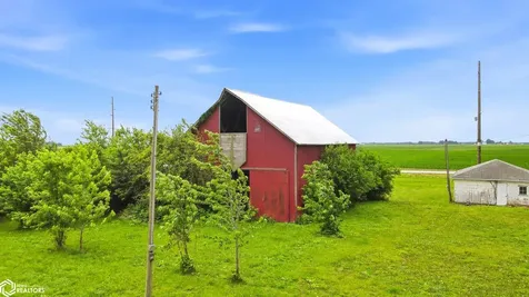 2753 260th Street New London IA 52645