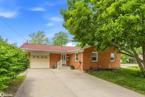 401 Neva Place West Burlington IA 52655