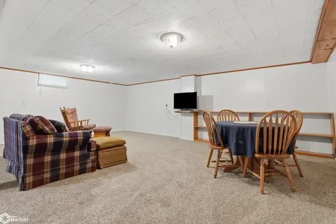 401 Neva Place West Burlington IA 52655