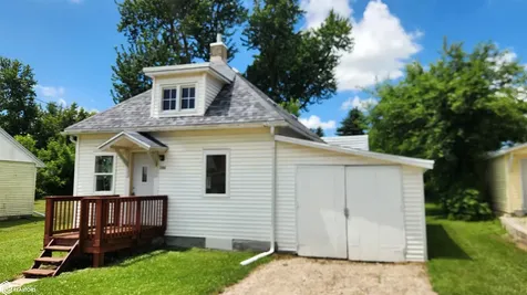 206 N 14th Street Marshalltown IA 50158