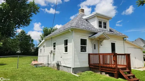 206 N 14th Street Marshalltown IA 50158