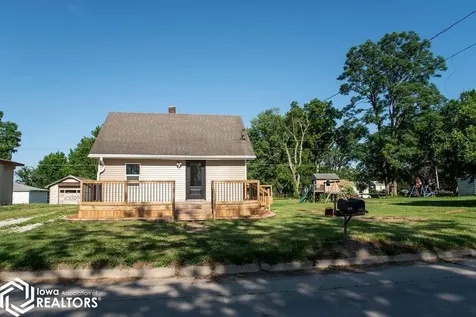 822 S Webster Street Ottumwa IA 52501