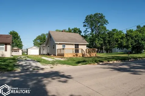 822 S Webster Street Ottumwa IA 52501