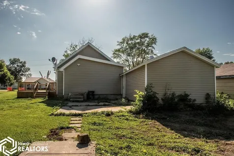 822 S Webster Street Ottumwa IA 52501
