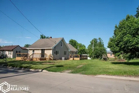 822 S Webster Street Ottumwa IA 52501