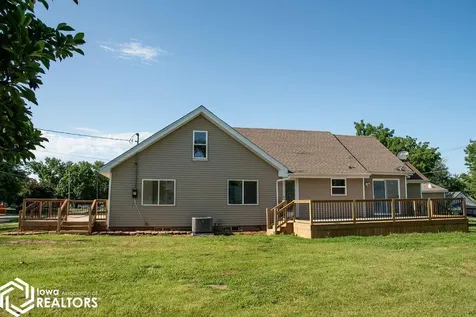 822 S Webster Street Ottumwa IA 52501