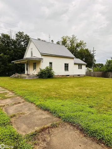 406 E Cass Montezuma IA 50171
