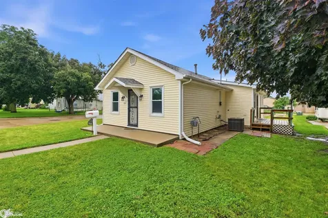 702 Union Street Marshalltown IA 50158