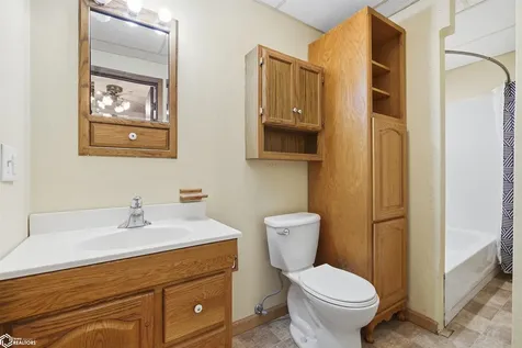 702 Union Street Marshalltown IA 50158