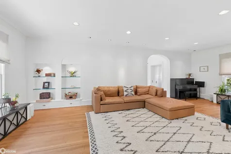 9 Beaumont Drive Mason City IA 50401