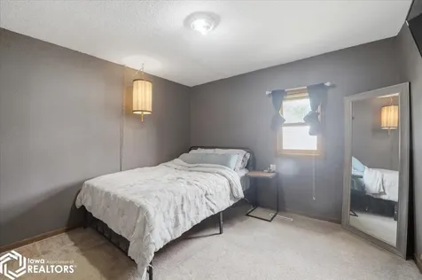 1902 12th Street Eldora IA 50627