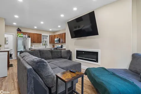 515 North Street Burlington IA 52601