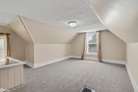 531 S Central Avenue Burlington IA 52601