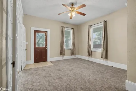 531 S Central Avenue Burlington IA 52601