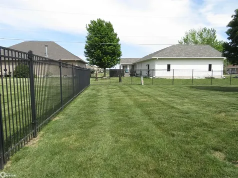 1523 1st Street SW Clarion IA 50525