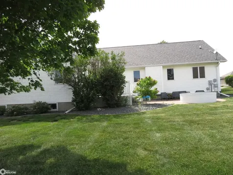 1523 1st Street SW Clarion IA 50525