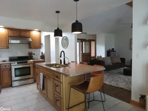 1523 1st Street SW Clarion IA 50525