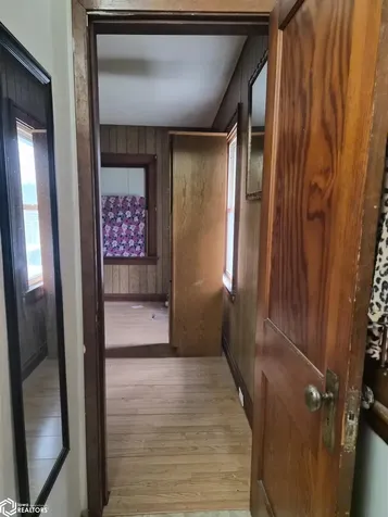 1028 E 10th Street N Newton IA 50208