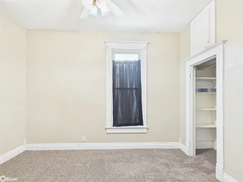 614 C Avenue W Oskaloosa IA 52577