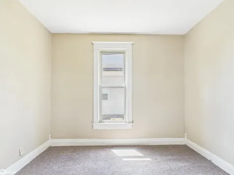614 C Avenue W Oskaloosa IA 52577