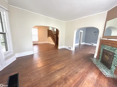 1034 N 7th Street Burlington IA 52601