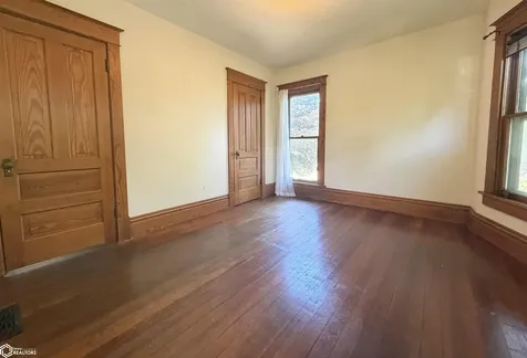 1034 N 7th Street Burlington IA 52601