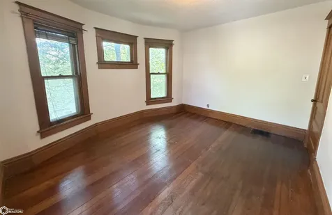 1034 N 7th Street Burlington IA 52601