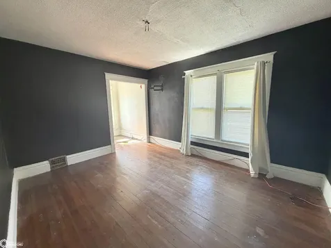 1034 N 7th Street Burlington IA 52601