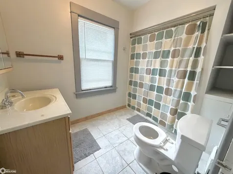 1034 N 7th Street Burlington IA 52601