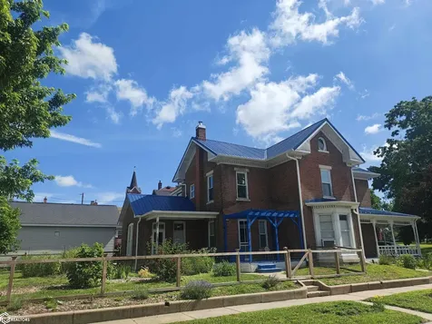 521 10th Street Fort Madison IA 52627-4012