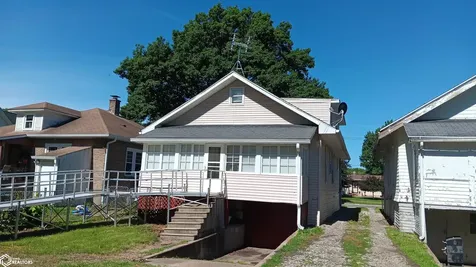 124 N Willard Street Ottumwa IA 52501