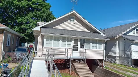 124 N Willard Street Ottumwa IA 52501