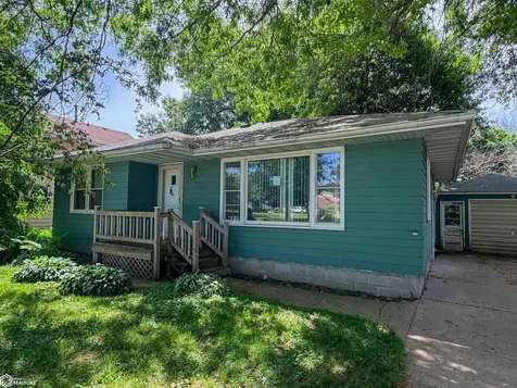 612 1st Street SE Belmond IA 50421